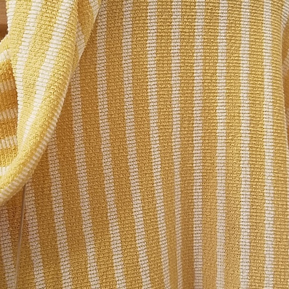 WHO WEAR WHAT WHEN WHERE  W5 Bell Sleeve Knit Top - Picture 6 of 9